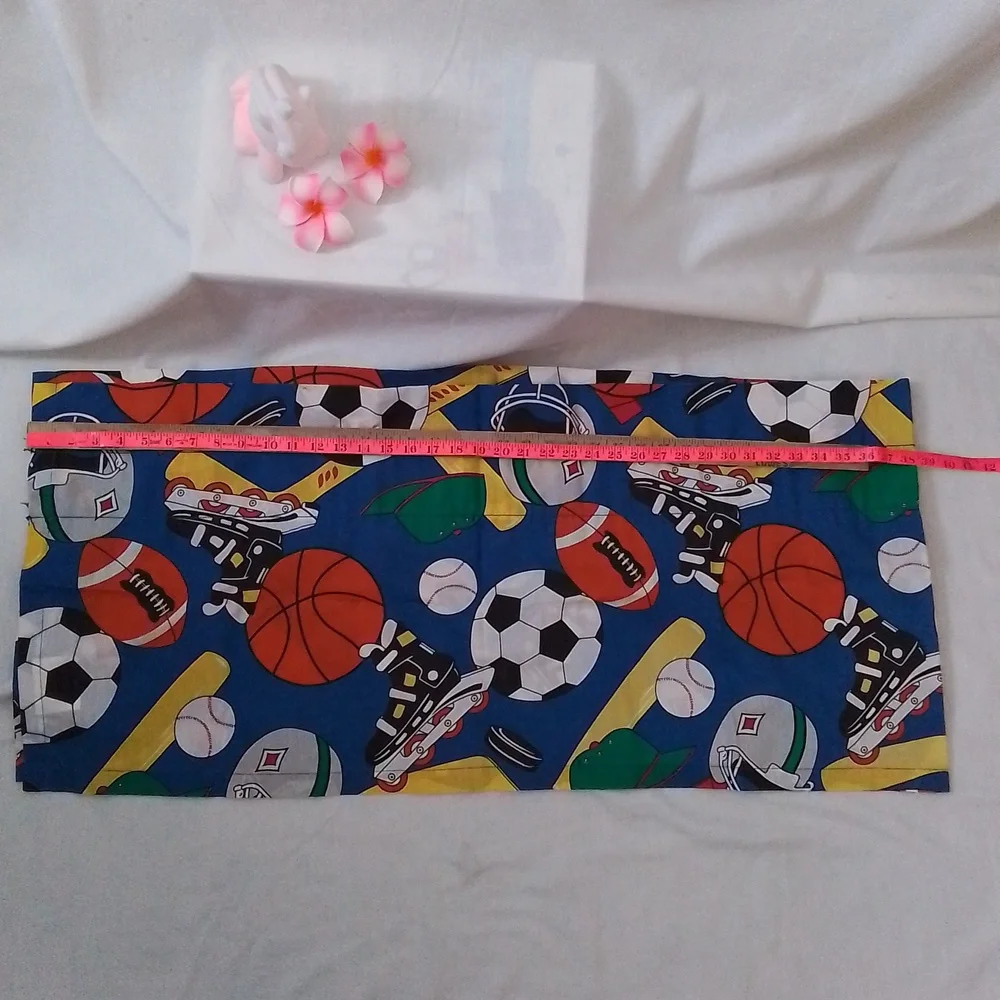 Red and Blue Twin Sheet Set with Bonus Coordinating Window Topper